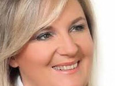 Η Ξουλίδου "ψηφίζει" για Πρόεδ...