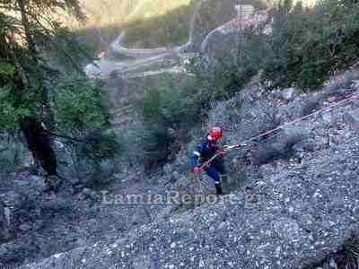 Ευρυτανία: Νεκρός οδηγός φορτηγού που έπ...