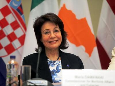 Διαψεύδει η Μαρία Δαμανάκη τα περί υποψη...