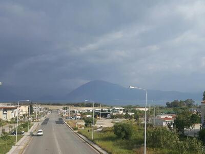 Το σύστημα του καιρού, το πρωί της Τετάρ...