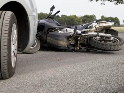 Πάτρα: Τροχαίο με τραυματία δικυκλιστή σ...
