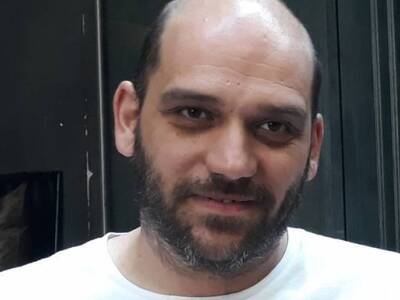 Η απληστία στην εξουσία 