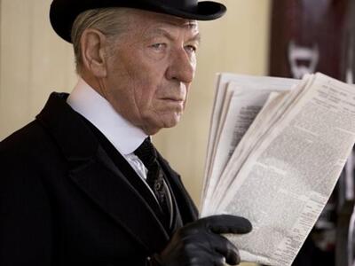 Ιαν Μακ Κέλεν: «Ελληνες, εγκαταλείψτε το...