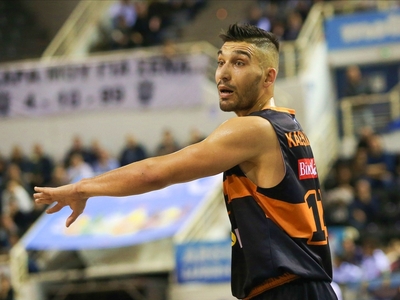 Κασελάκης: «Να μην μας ξεγελάσει η βαθμο...