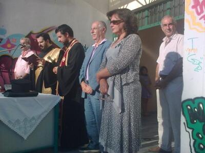 Ο Γιάννης Δημαράς στο σχολικό συγκρότημα...