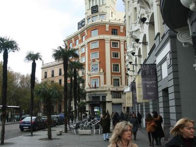 ΔΝΤ: Η Μαδρίτη πρέπει να συνεχίσει τις μ...