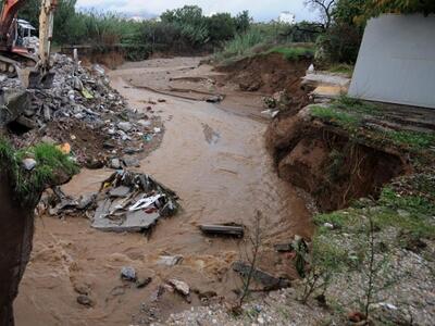 Έρευνες σε Μενίδι και Καματερό για πιθαν...