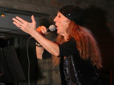 Γιώτα Γιάννα: Η ασυμβίβαστη 92χρονη που ...