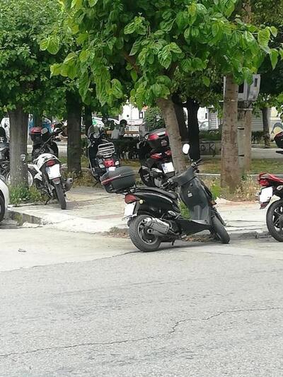 Πλατεία Πίνδου στην αρχή της Γούναρη