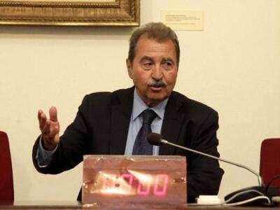 Τραγάκης: Ο Καραμανλής για Πρόεδρος 