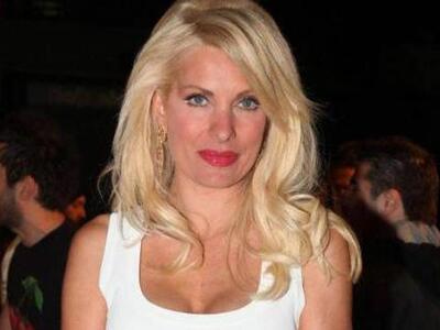 Έξαλλη η Ελένη Μενεγάκη: Κάποιοι θέλουν ...