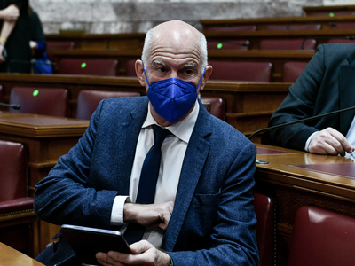 Στην Άγκυρα ο Γιώργος Παπανδρέου - Θα βρ...