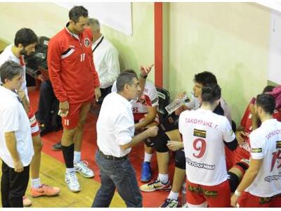 Bόλεϊ: Η Παναχαϊκή πήρε το τρίποντο από ...