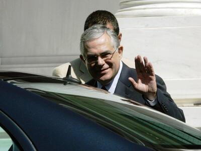 Το "παιγνίδι" με τον Λουκά Παπαδήμο