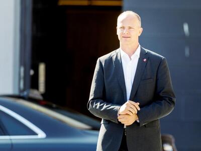 Νορβηγός υπουργός παραιτείται για να δώσ...