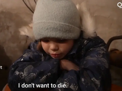 Ουκρανία: Βίντεο γροθιά με παιδάκι που κ...