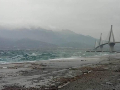 Κακοκαιρία: Κλειστό το πορθμείο Ρίου - Α...