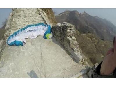 Πήδηξε από το Σινικό Τείχος