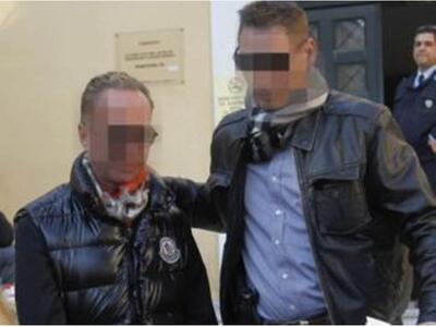 Από τα μπουζούκια στη ..."στενή&quo...