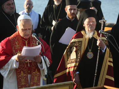 «Ας ακούσουμε τις φωνές για ενότητα»- Στ...