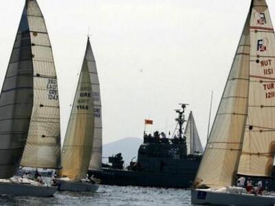  Αρχίζει η Aegean Regatta από το λιμάνι ...