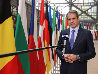 Δείτε live - Η συνέντευξη Τύπου του Κυρι...