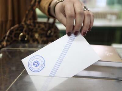 Ρευστή η εκλογική μάχη της Κυριακής - Οι...