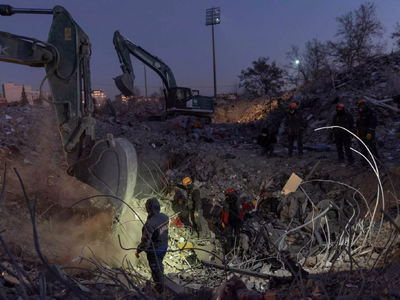 Σεισμός στην Τουρκία: Διέσωσαν 12χρονο κ...