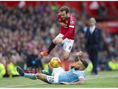 Ποδόσφαιρο: Λευκή ισοπαλία στο ντέρμπι τ...