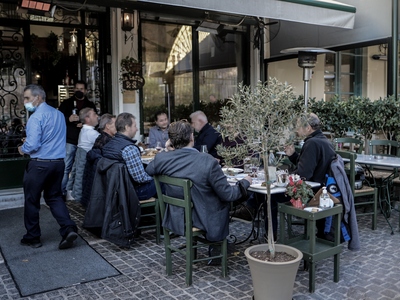 Κορωνοϊός: Αυξάνονται τα κρούσματα λόγω ...