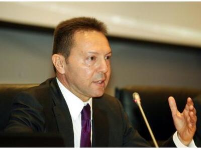 Επιμένει ο Στουρνάρας: "Δεν υπάρχει...