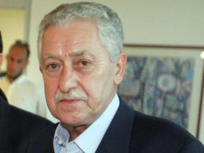 Κουβέλης: Τα δυο μεγάλα κόμματα ν' αναλά...