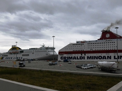 Τί θα γίνει με την ακτοπλοϊκή σύνδεση Ελ...