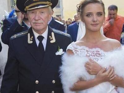 Ο 84χρονος ηθοποιός που παντρεύτηκε την ...