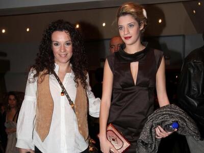 Πέγκυ Τρικαλιώτη, Τζένη Θεωνά