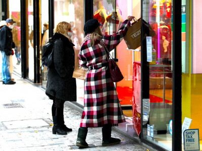 Τί ώρα κλείνουν σήμερα Μεγάλο Σάββατο λι...