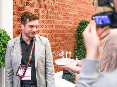 Ο Άλεξ Λαρκ της Αγγλίας με μαμά Ελληνίδα...