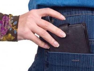 Αγρίνιο: Στα χέρια της αστυνομίας χρυσοδ...