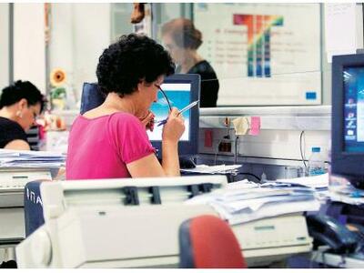 Χάνουν έως 30% όσοι θα "βγαίνουν&qu...