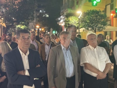 Ο Κώστας Καρπέτας εγκαινίασε το εκλογικό του κέντρο στο Αγρίνιο