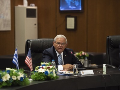 Στη φυλακή από σήμερα ο Μπομπ Μενέντεζ -...