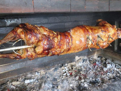 Στη ΜΕΘ 42χρονος που άρπαξε φωτιά την ώρ...