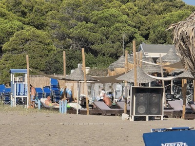 Αχαΐα: Ανάσα δροσιάς στην παραλία της Κα...