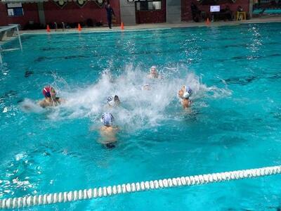 Πόλο: Μία νίκη και δύο ήττες για τη ΝΕΠ