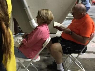 Αυτός είναι ο Έλληνας που έγινε viral δι...