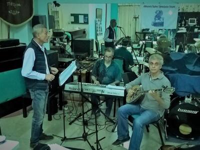 Ο Ανδρέας Διονυσόπουλος σε ένα live πρόγ...