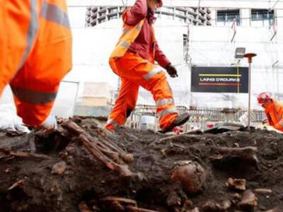Βρετανία: Αρχαιολόγοι βρήκαν 3.000 σκελε...