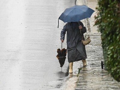 Καιρός: Πτώση της θερμοκρασίας και βροχέ...