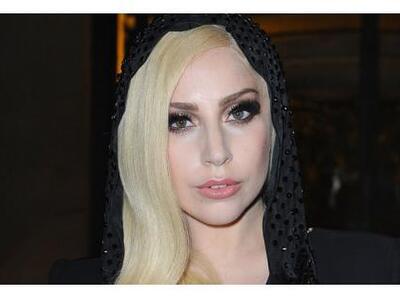 Η Lady Gaga αρραβωνιάστηκε..
