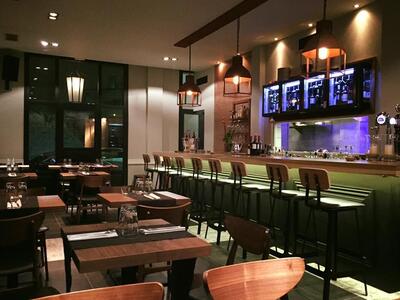 Tomo’s open kitchen bar/restaurant: Νέα ...